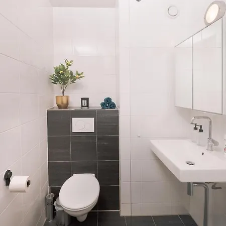 Cozy Daf Apartment *